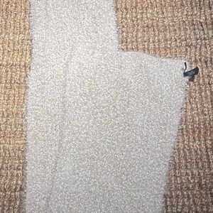 EXPRESS Cozy Cream Textured Scarf